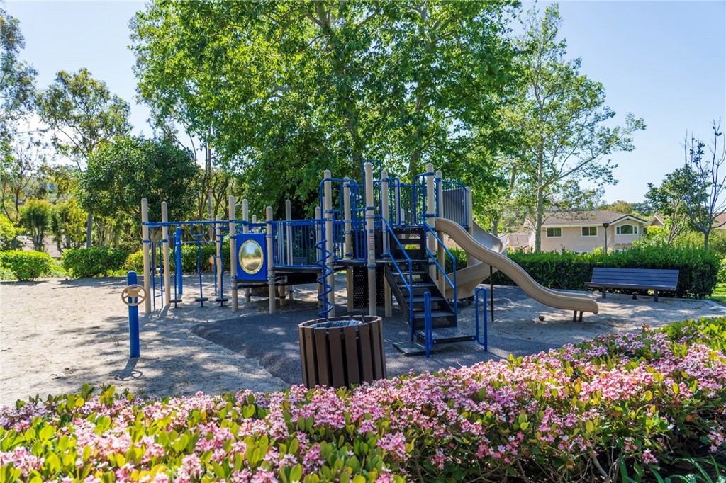 17 Rippling Streme Irvine, CA 92603 - Photo 51 of 54 HOA Playground
