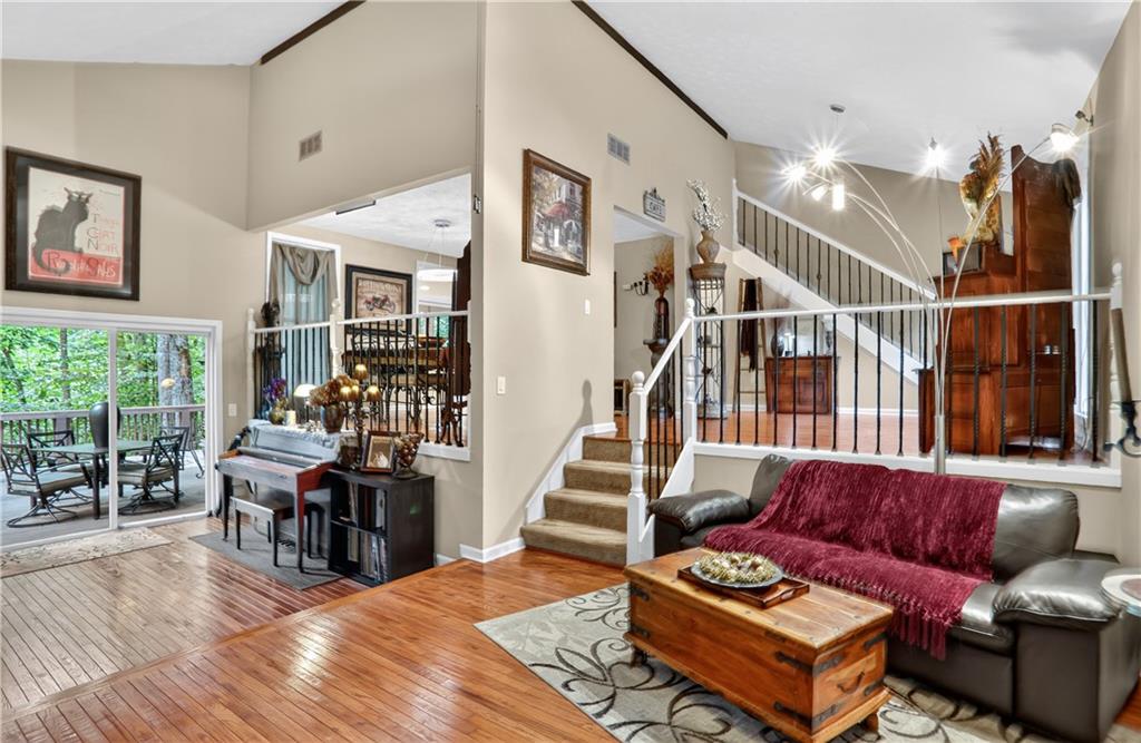 3865 Mabry Road Northeast Roswell, GA 30075 - Photo 5 of 52