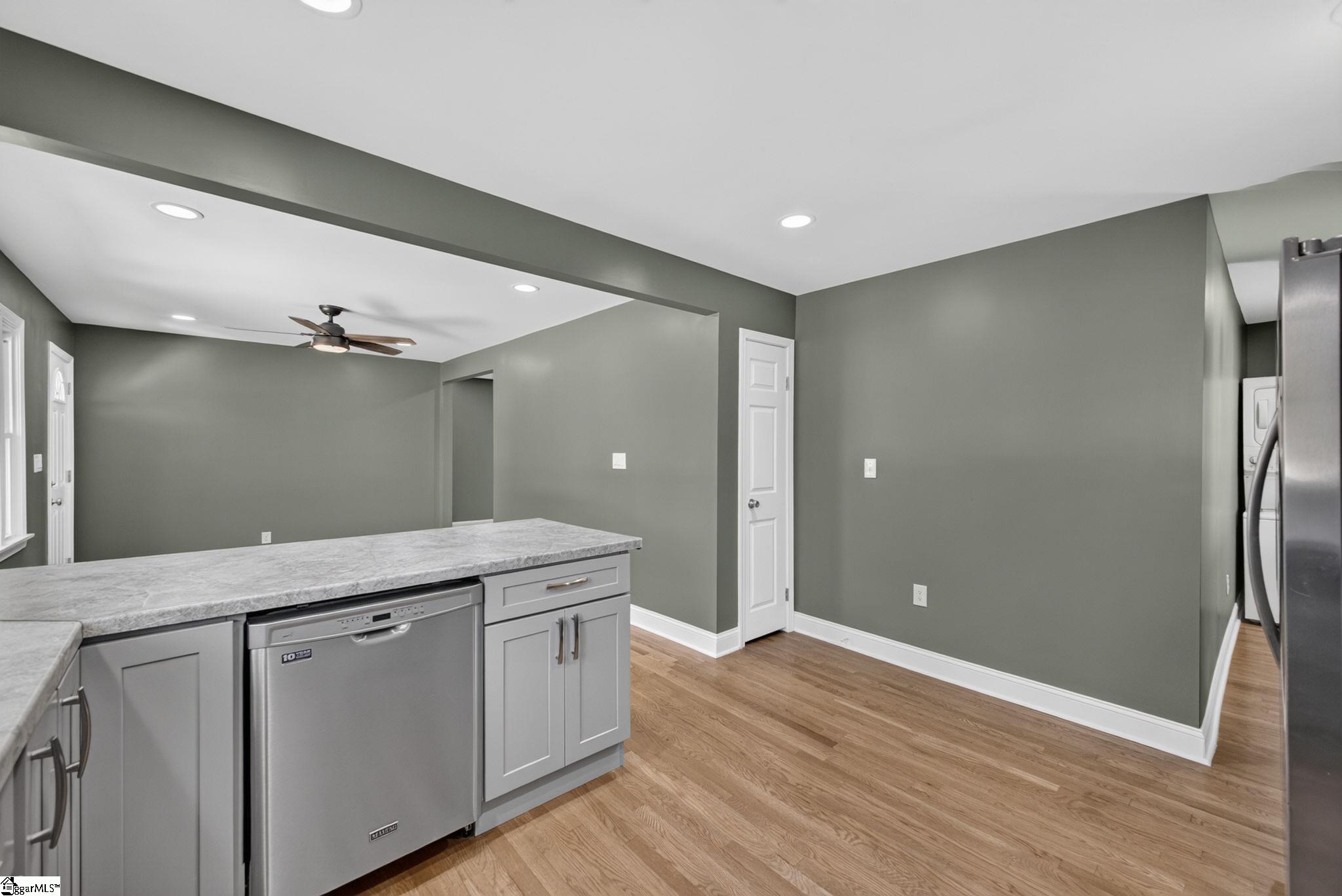 616 Carey Street Anderson, SC 29624 - Photo 12 of 26