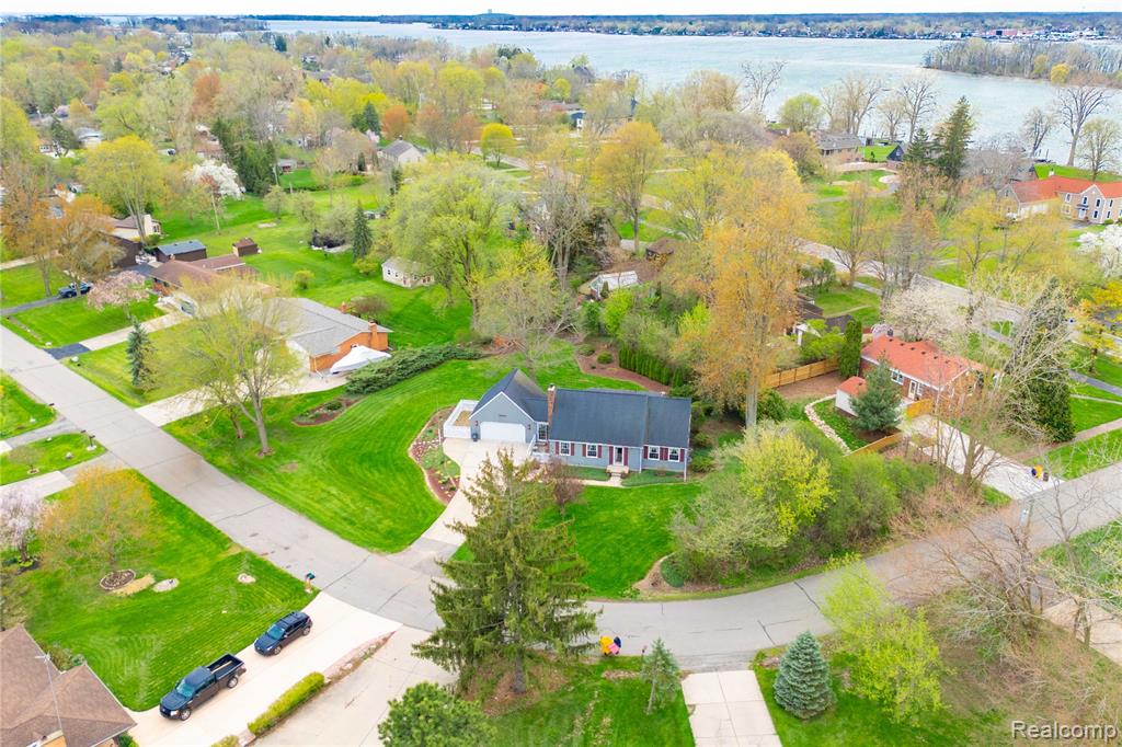 27758 Johnson Road Grosse Ile, MI 48138 - Photo 43 of 49