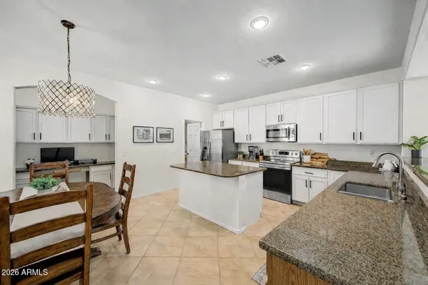 $699,999 | 1718 East Iris Drive, Chandler, AZ 85286