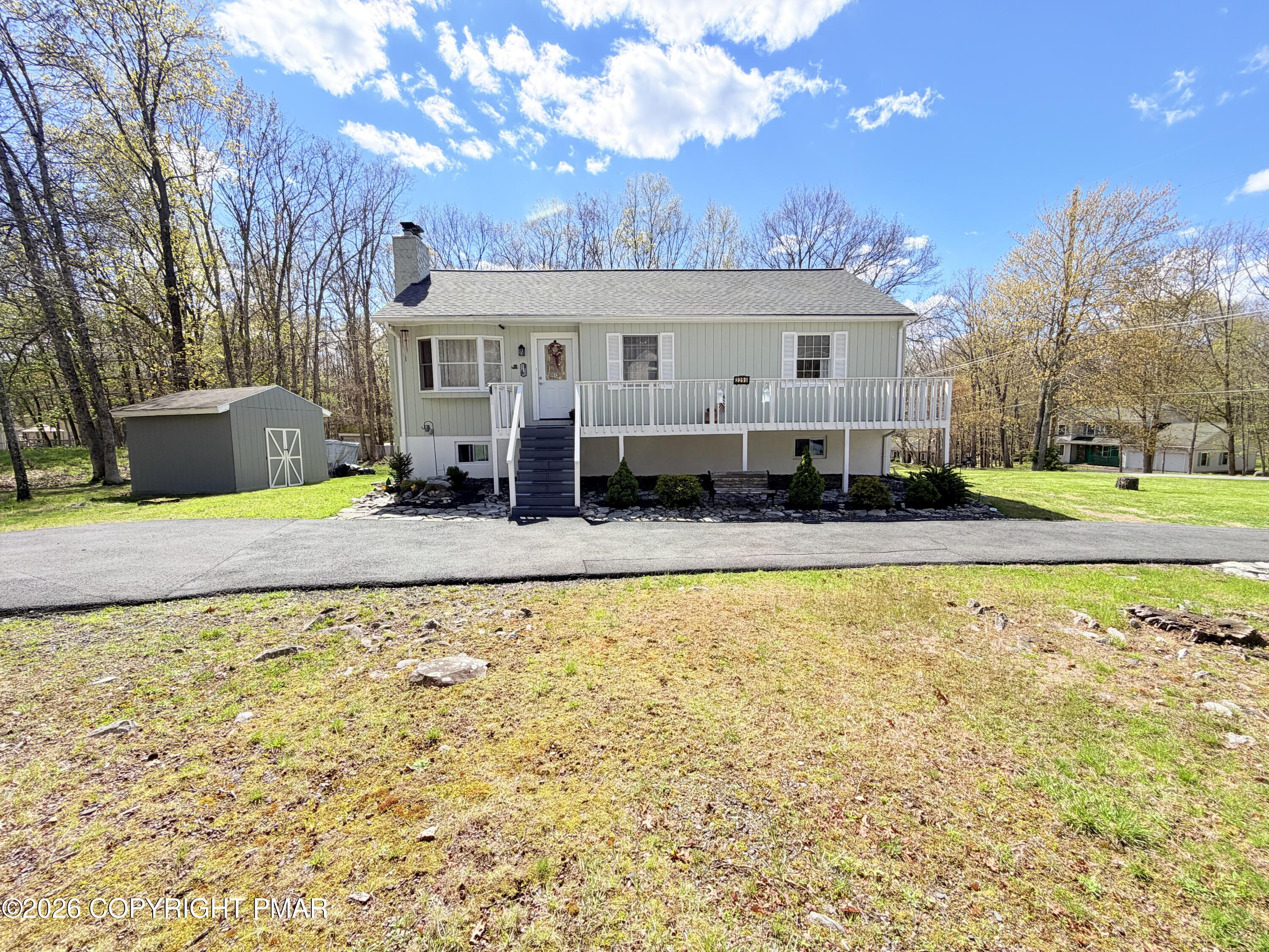 2295 Cramer Road Bushkill, PA 18324 - Photo 3 of 50 IMG_0248