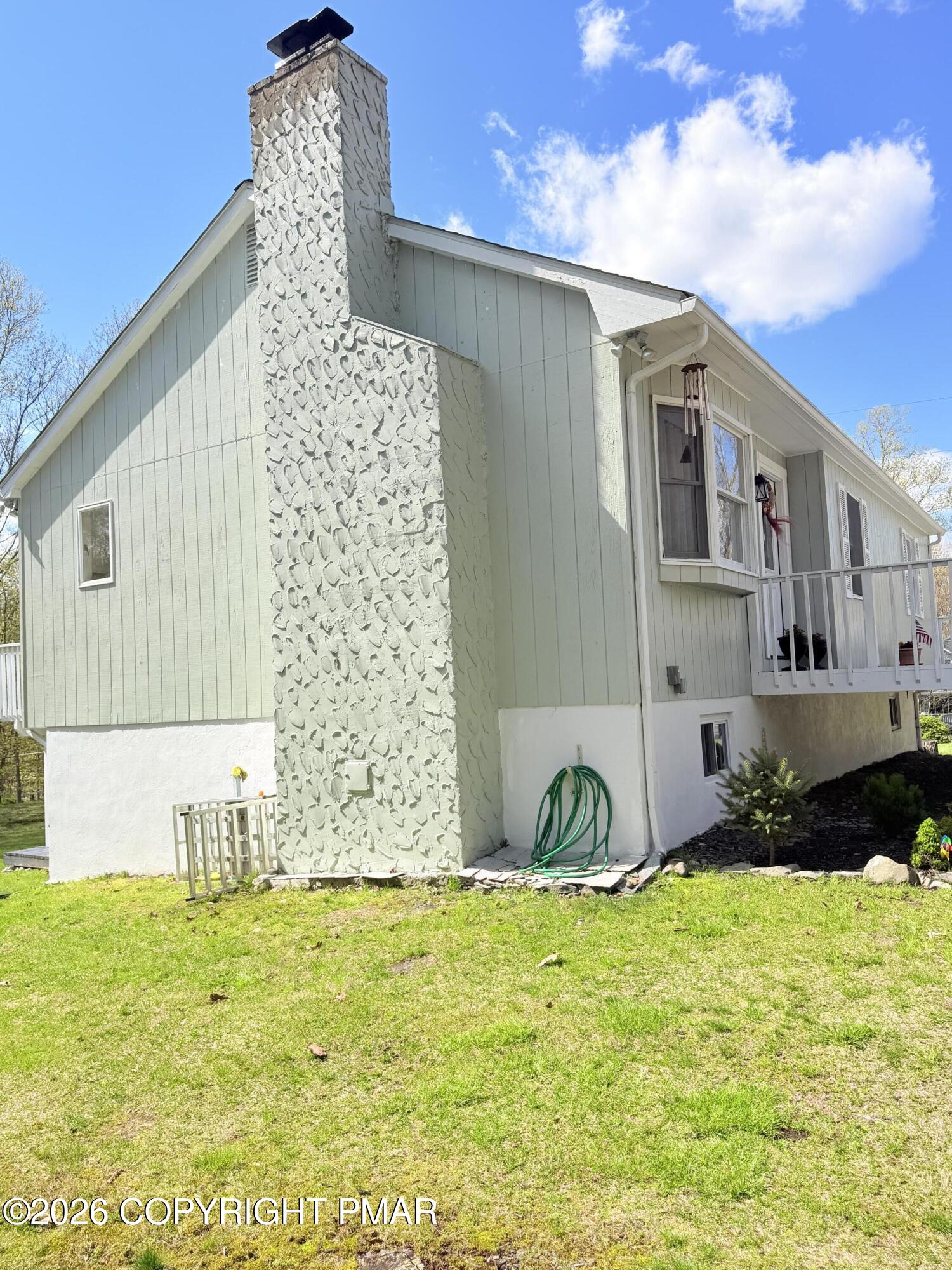 2295 Cramer Road Bushkill, PA 18324 - Photo 4 of 50 IMG_0251