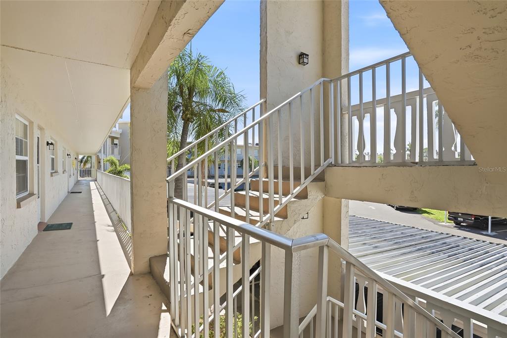 952 Virginia Street, Unit 202 Dunedin, FL 34698 - Photo 7 of 52