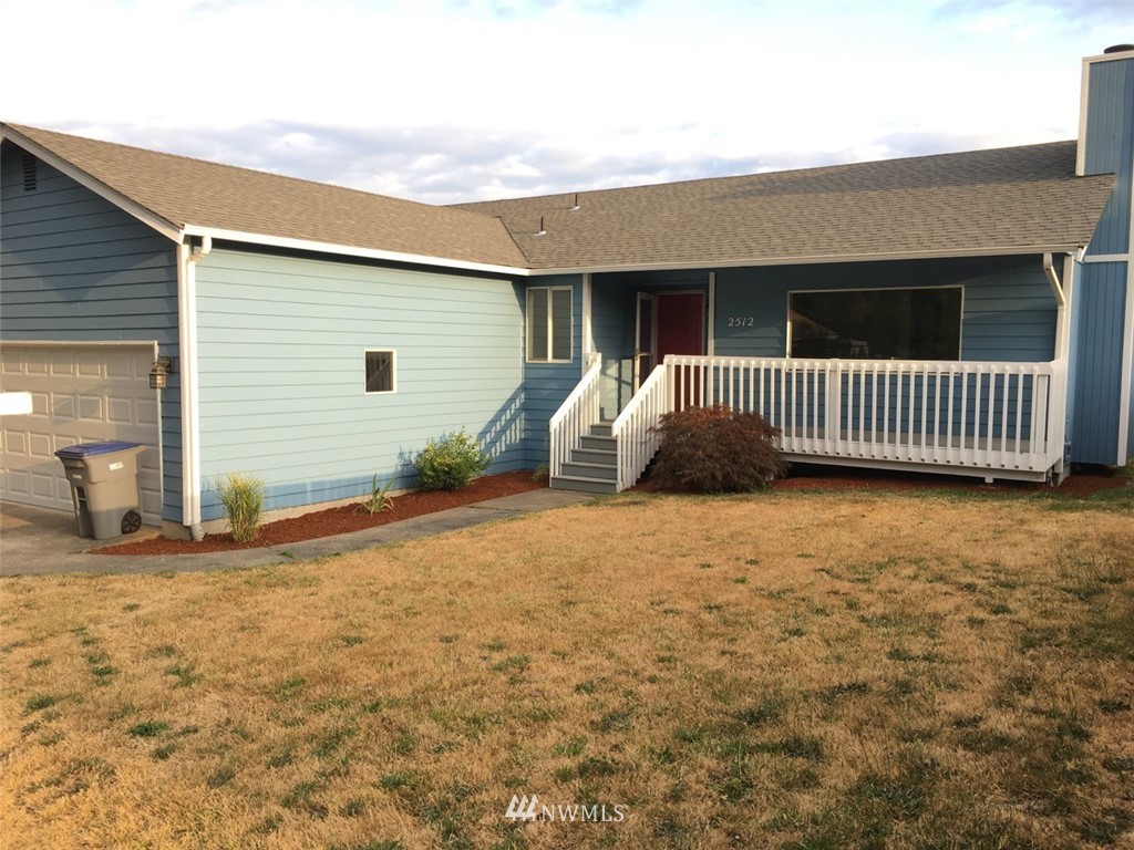 2512 Perry Avenue Bremerton, WA 98310 - Photo 1 of 16 Gallery Image 1