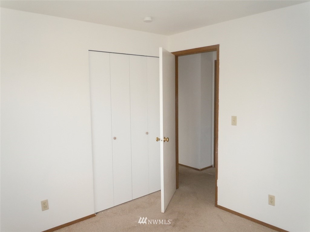 2512 Perry Avenue Bremerton, WA 98310 - Photo 12 of 16 Gallery Image 12
