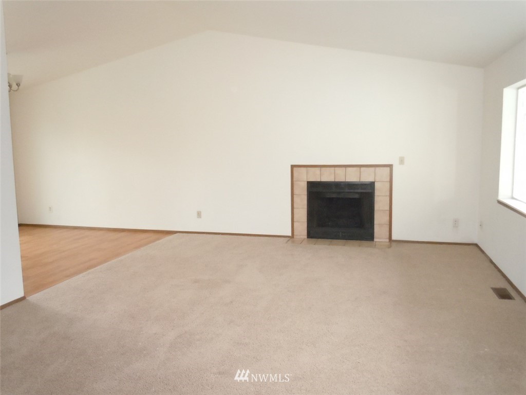 2512 Perry Avenue Bremerton, WA 98310 - Photo 5 of 16 Gallery Image 5