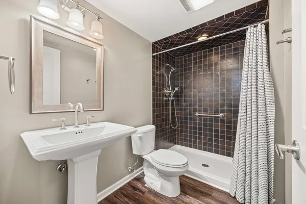 $349,900 | 90 Golfview Lane, Unit A, Frankfort, IL 60423
