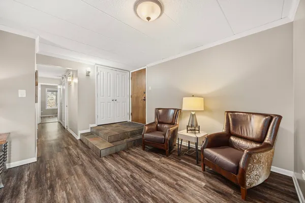 $349,900 | 90 Golfview Lane, Unit A, Frankfort, IL 60423