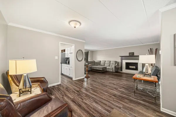 $349,900 | 90 Golfview Lane, Unit A, Frankfort, IL 60423