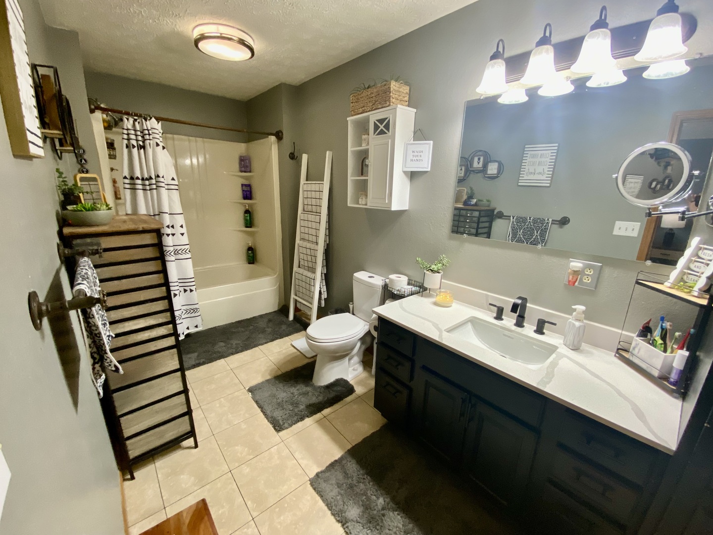 7645 Noltings Road Centralia, IL 62801 - Photo 11 of 18 a bathroom with a sink mirror and toilet