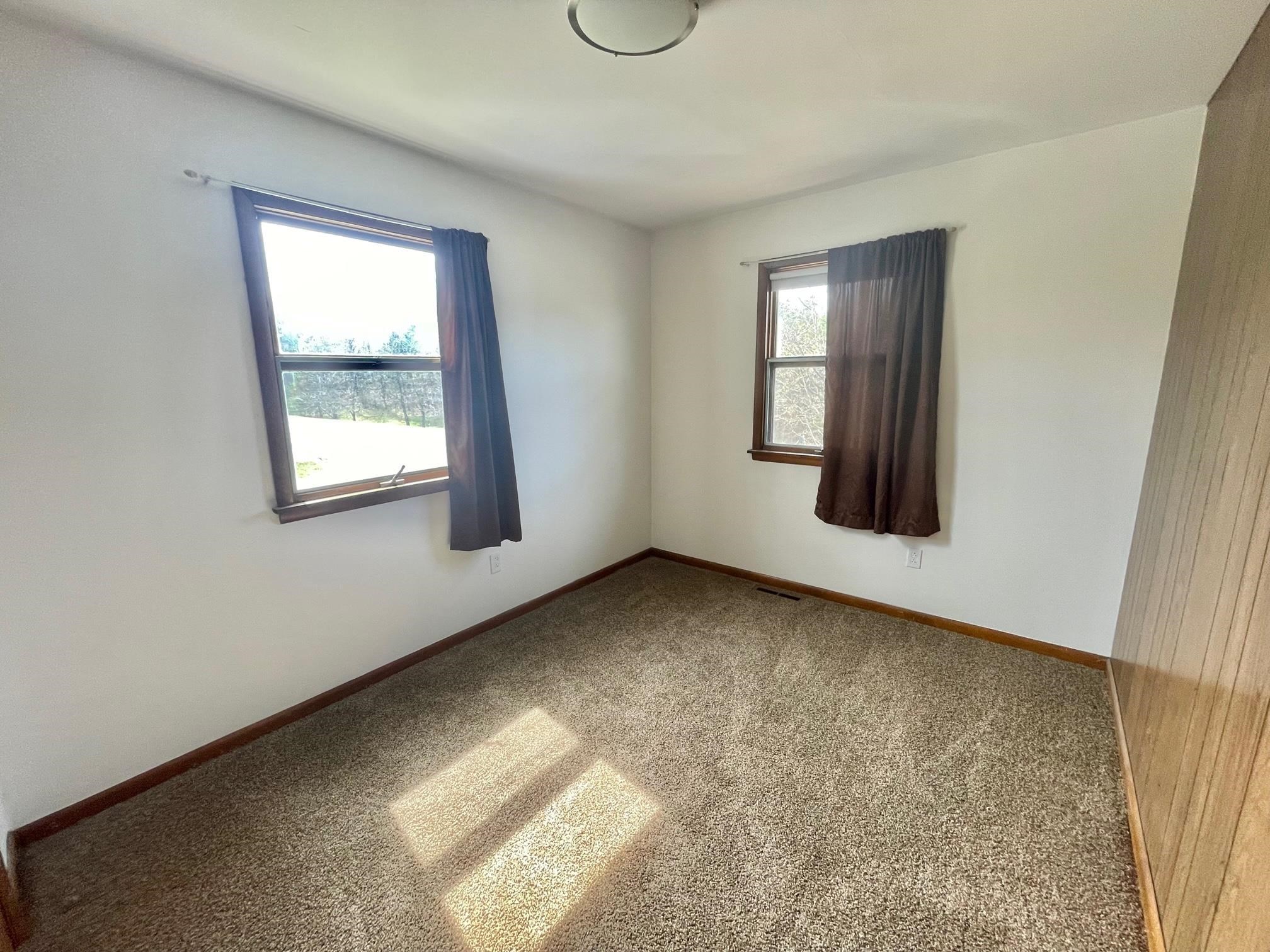 9821 South Cedar Road Cedar, MI 49621 - Photo 10 of 28 1910169-9.JPG