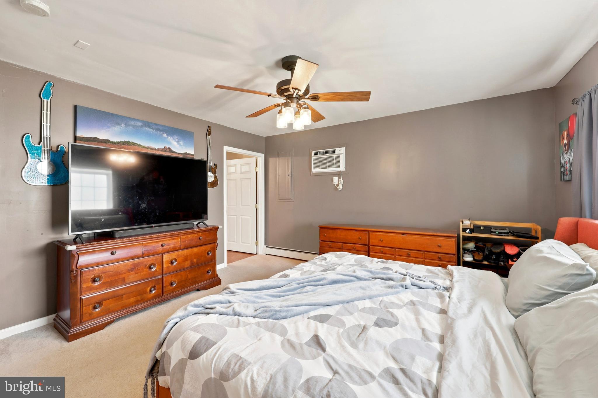 10 Granite Road Levittown, PA 19057 - Photo 13 of 27 Private Primary Space