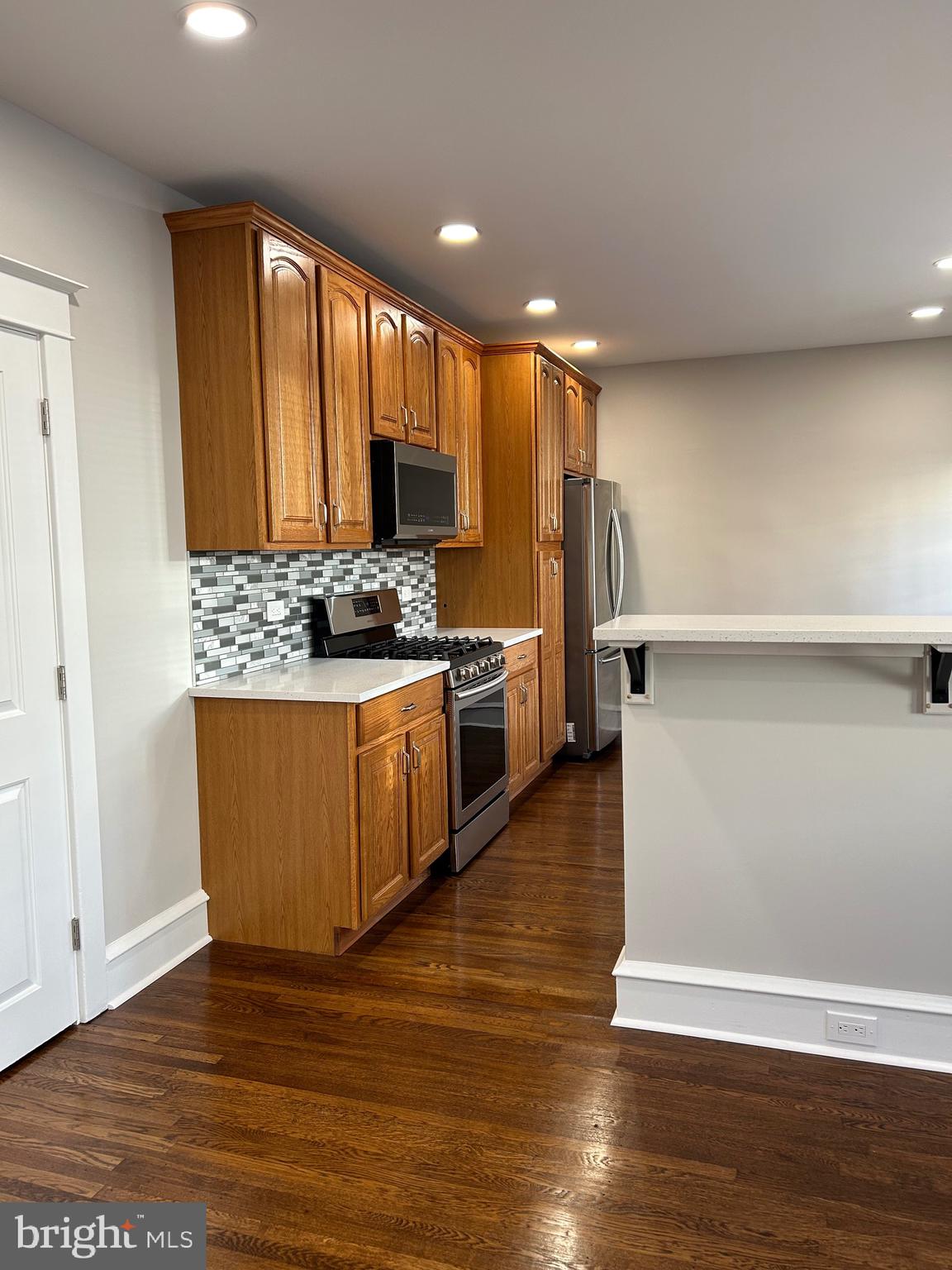 116 Hampden Road Upper Darby, PA 19082 - Photo 4 of 10
