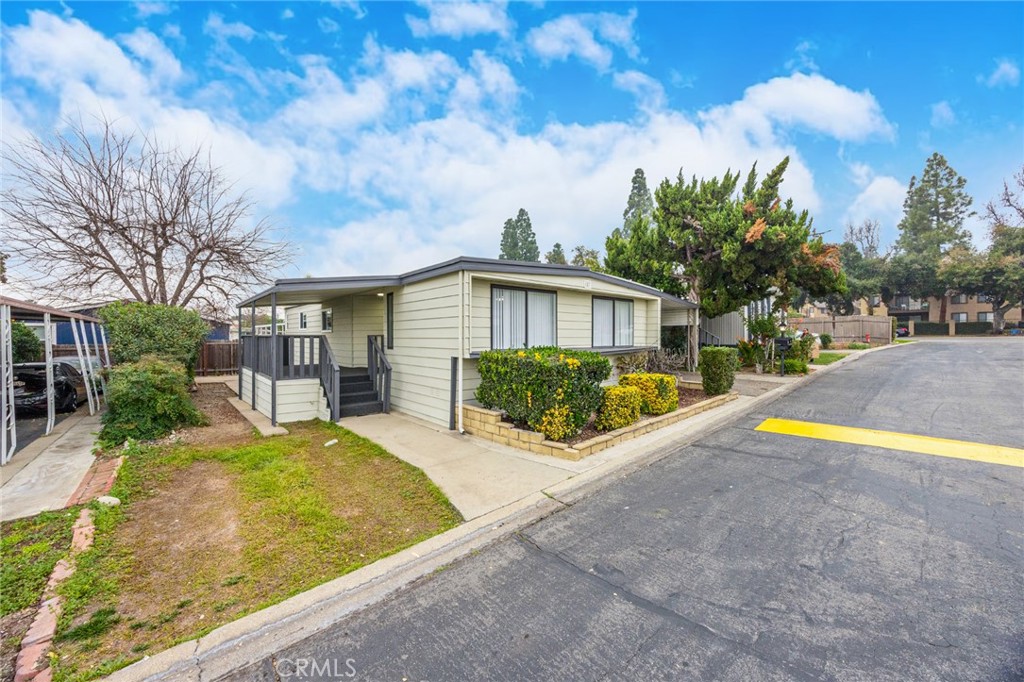 1350 San Bernardino Road, Unit 187 Upland, CA 91786 - Photo 5 of 23