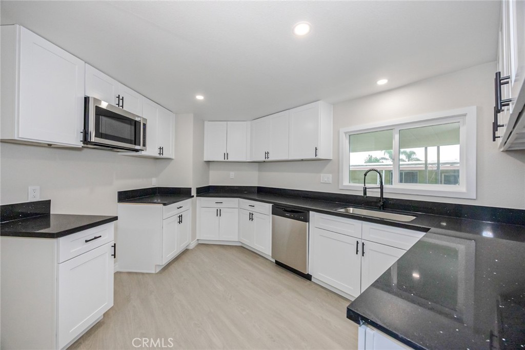 1350 San Bernardino Road, Unit 187 Upland, CA 91786 - Photo 10 of 23