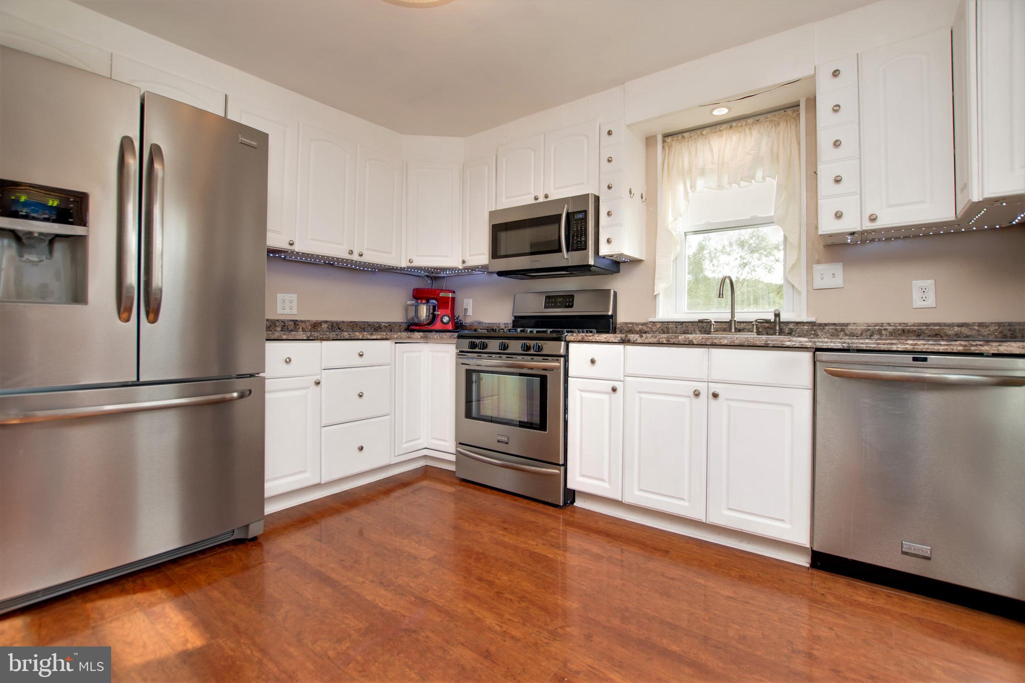 192 Evergreen Road New Cumberland, PA 17070 - Photo 16 of 29 Gallery Image 16