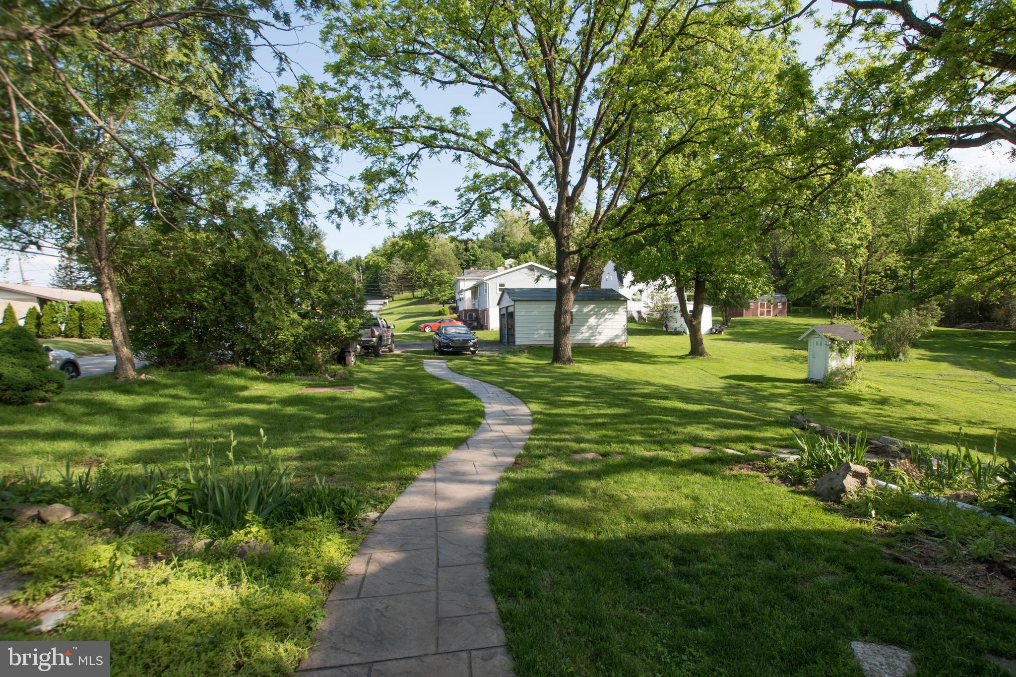 192 Evergreen Road New Cumberland, PA 17070 - Photo 5 of 29 Gallery Image 5