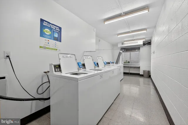 a view of utility room