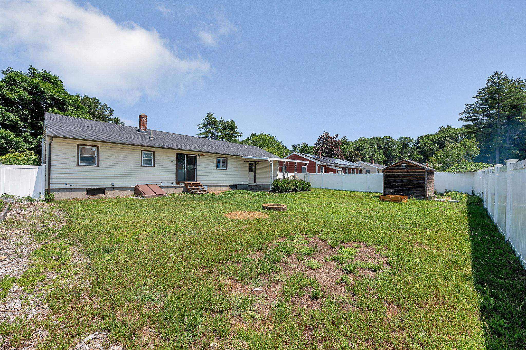 7 Raleigh Drive Nashua, NH 03062 - Photo 28 of 33