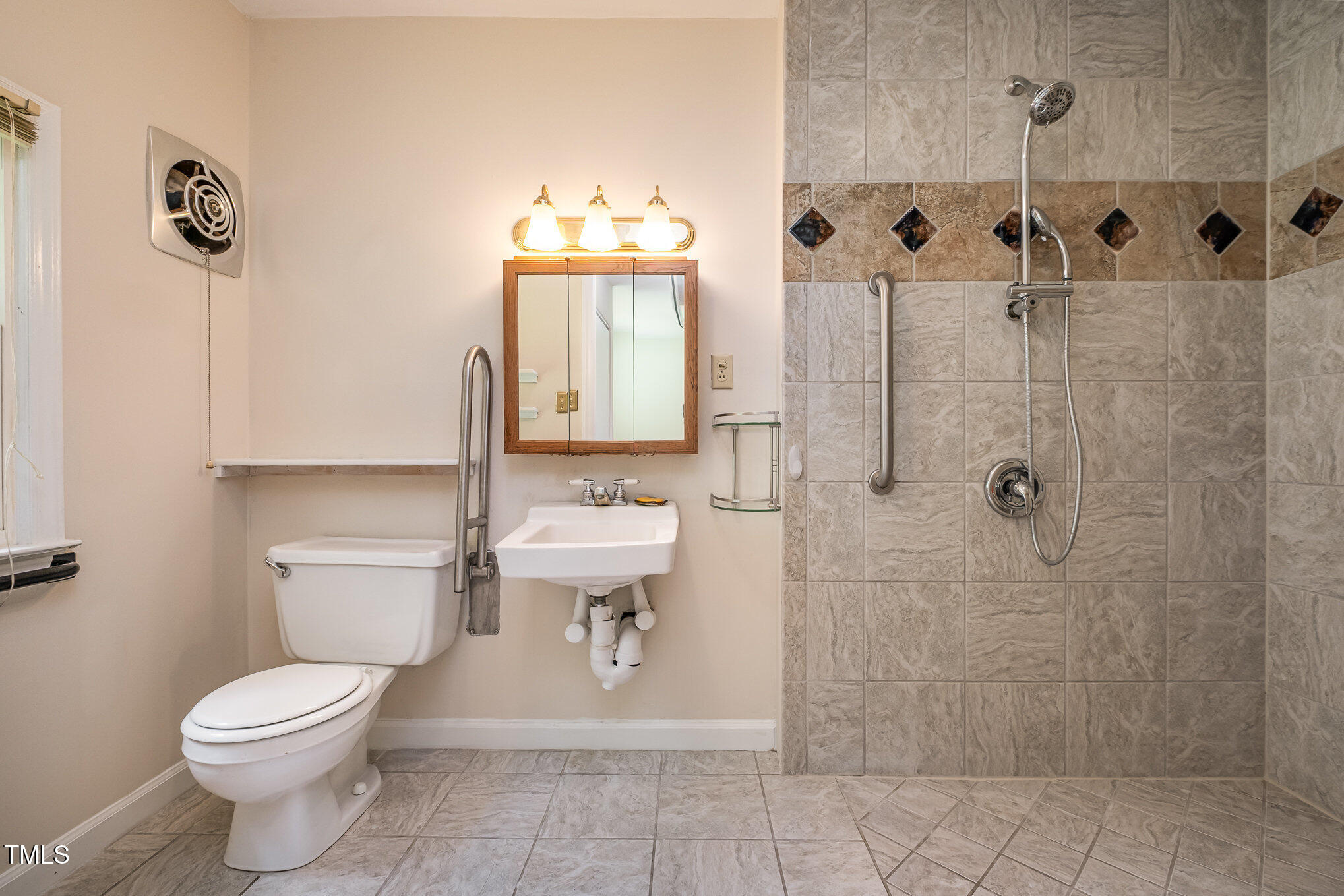 420 Lipscomb Grove Church Road Hillsborough, NC 27278 - Photo 14 of 27 a bathroom with a toilet sink and shower