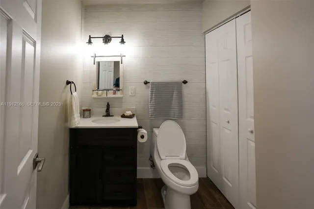 $5,800 | 19450 Southwest 125th Avenue, Miami, FL 33177