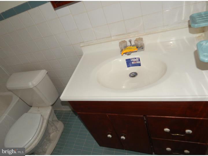 11919 Covert Road Philadelphia, PA 19154 - Photo 13 of 25 Gallery Image 13