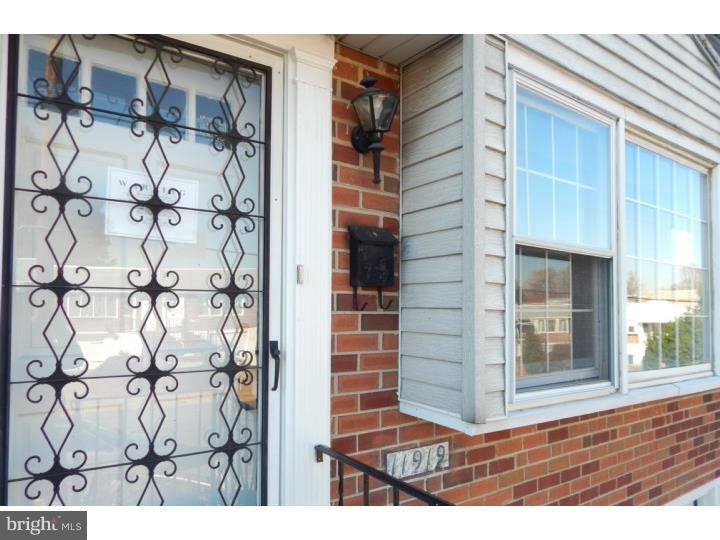 11919 Covert Road Philadelphia, PA 19154 - Photo 4 of 25 Gallery Image 4
