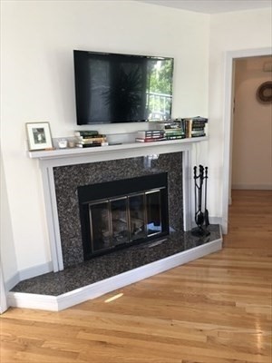 104 Coolidge Hill Road, Unit 1 Watertown, MA 02472 - Photo 4 of 10