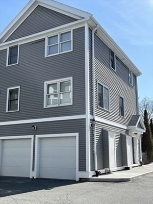 104 Coolidge Hill Road, Unit 1 Watertown, MA 02472 - Photo 9 of 10