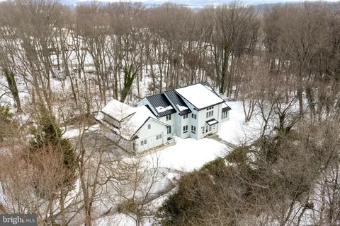 $995,000 | 80 Flintlock Lane, Phoenixville, PA 19460