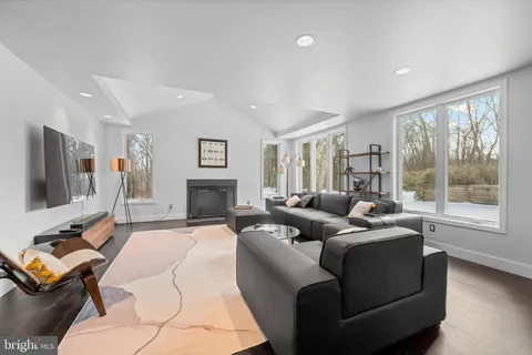 $995,000 | 80 Flintlock Lane, Phoenixville, PA 19460