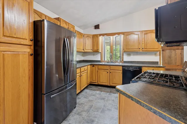 $320,000 | 7565 East Spicerville Highway, Eaton Rapids, MI 48827