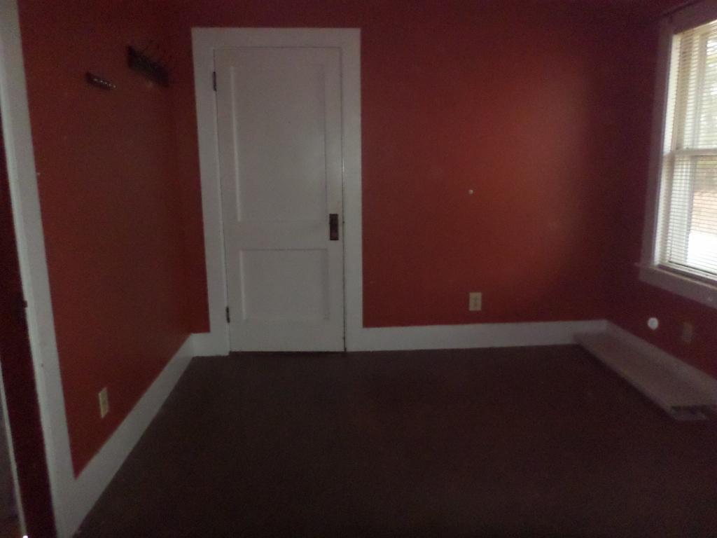 206 Middle Road Tuftonboro, NH 03816 - Photo 4 of 11