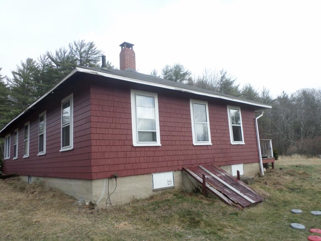 206 Middle Road Tuftonboro, NH 03816 - Photo 6 of 11