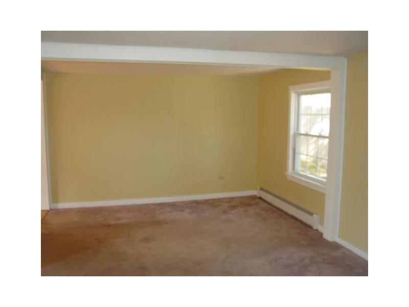 28 Garland Road Casco, ME 04015 - Photo 9 of 27 Living Room.