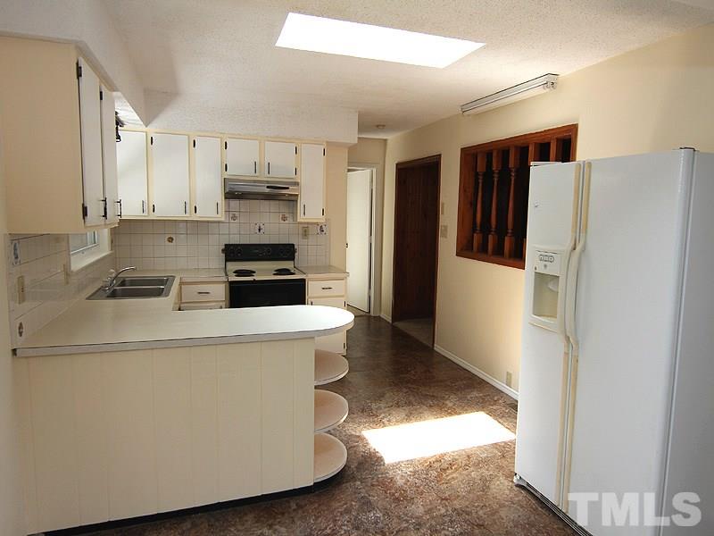 605 Fairfield Road Durham, NC 27704 - Photo 4 of 14 Gallery Image 4