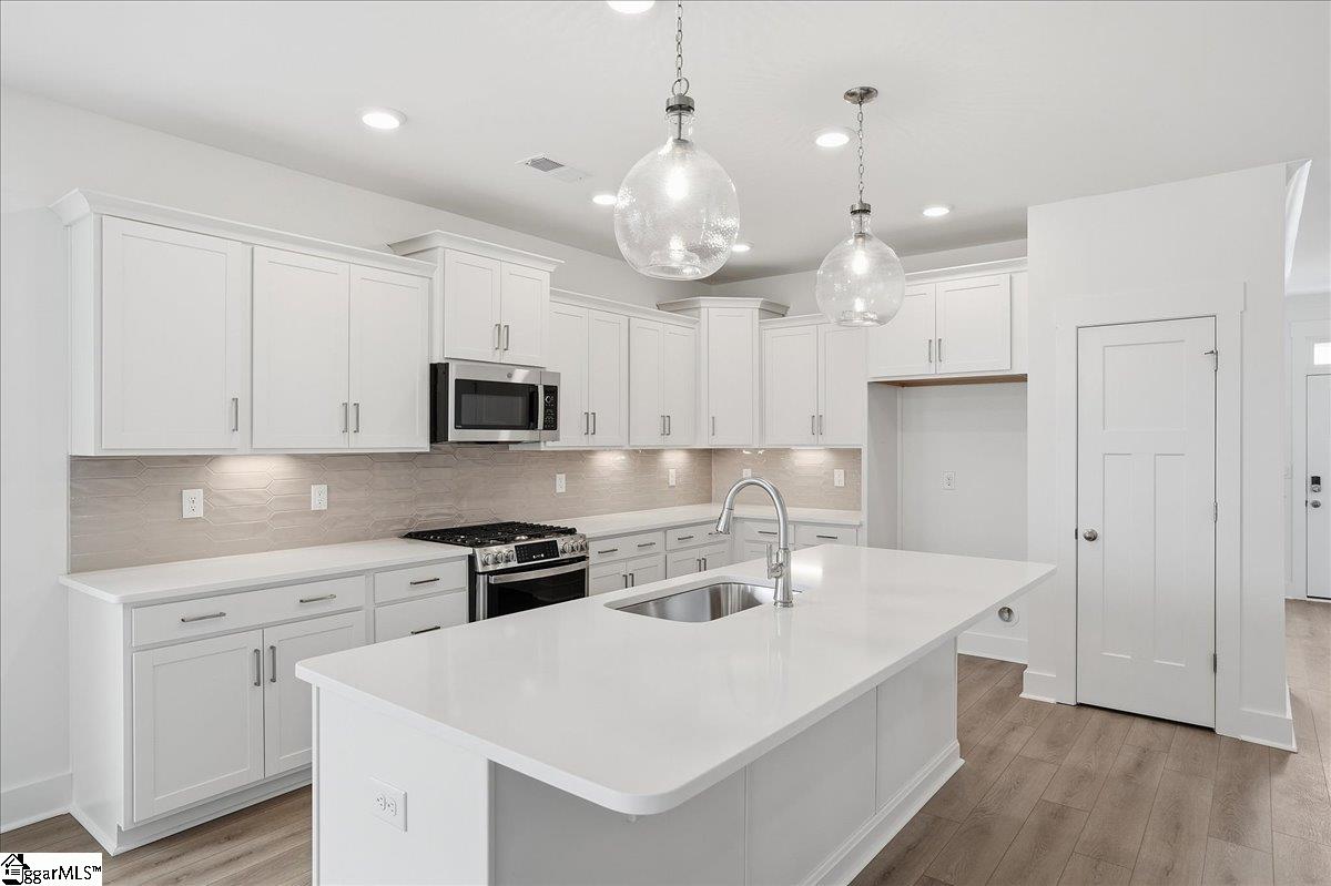 124 Terpack Circle Gray Court, SC 29645 - Photo 5 of 35