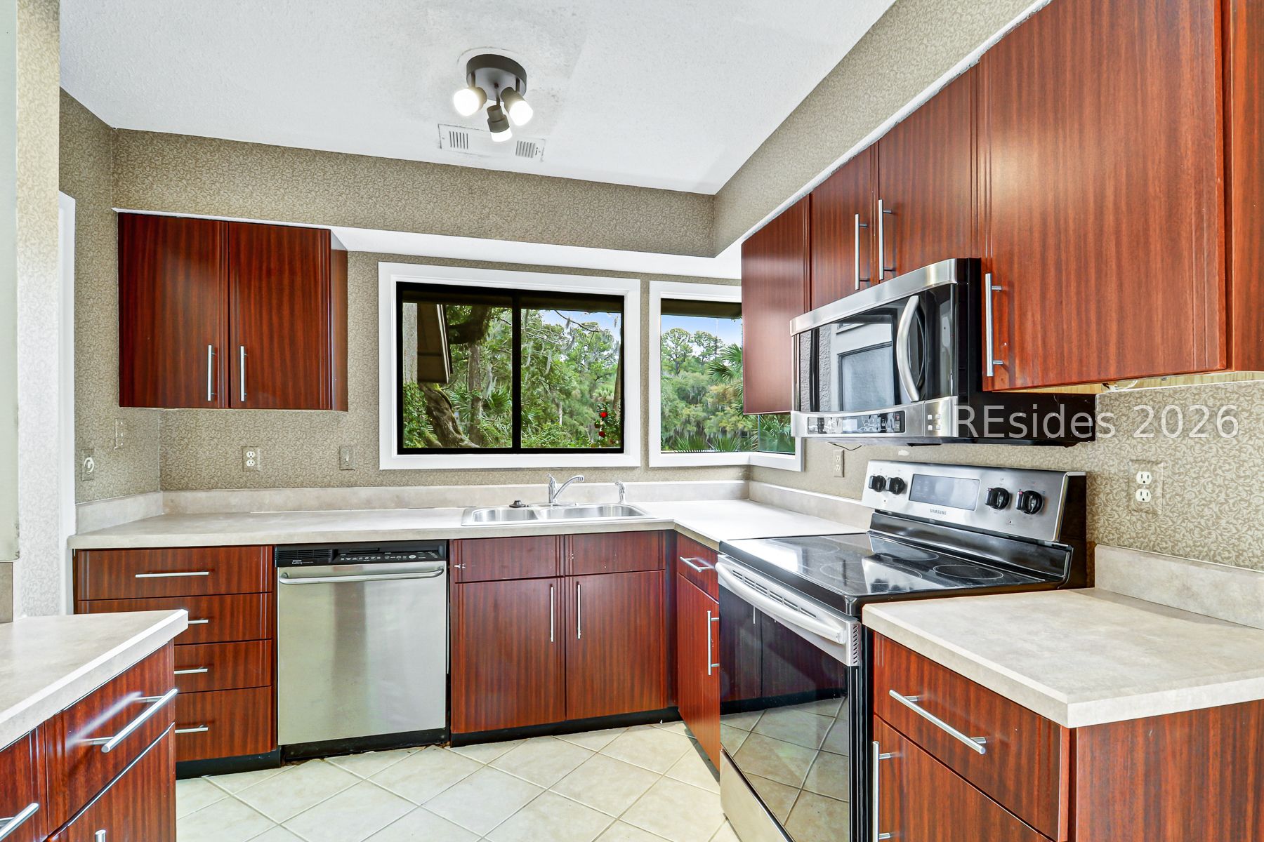 36 Stable Gate Road Hilton Head Island, SC 29926 - Photo 13 of 46