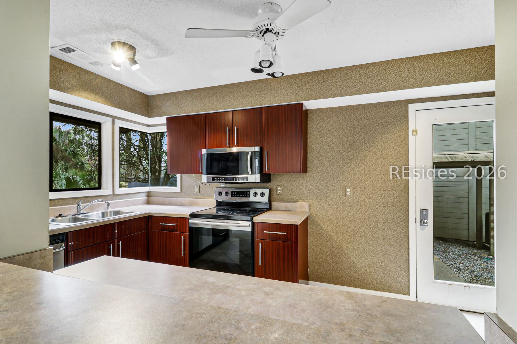 36 Stable Gate Road Hilton Head Island, SC 29926 - Photo 15 of 46