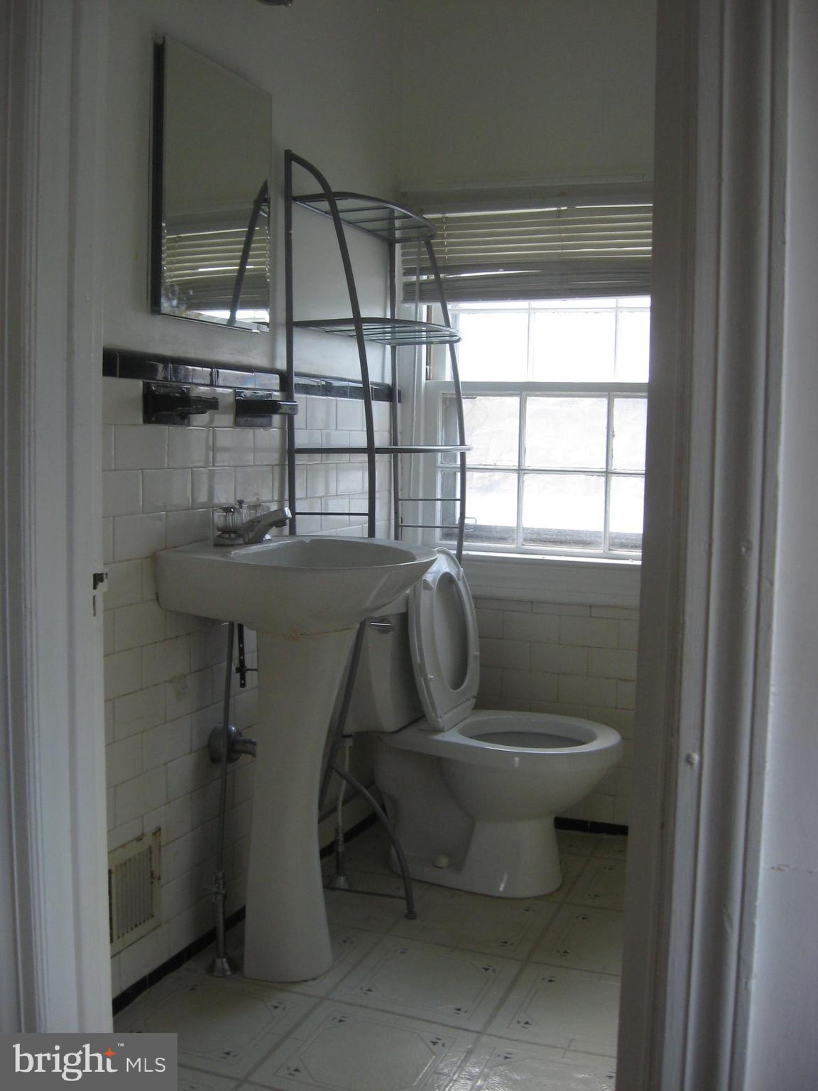 2505 Wetherburn Road Baltimore, MD 21209 - Photo 16 of 21