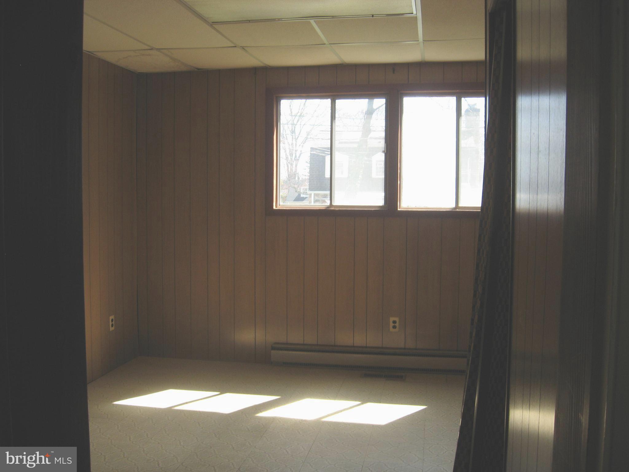 2505 Wetherburn Road Baltimore, MD 21209 - Photo 18 of 21