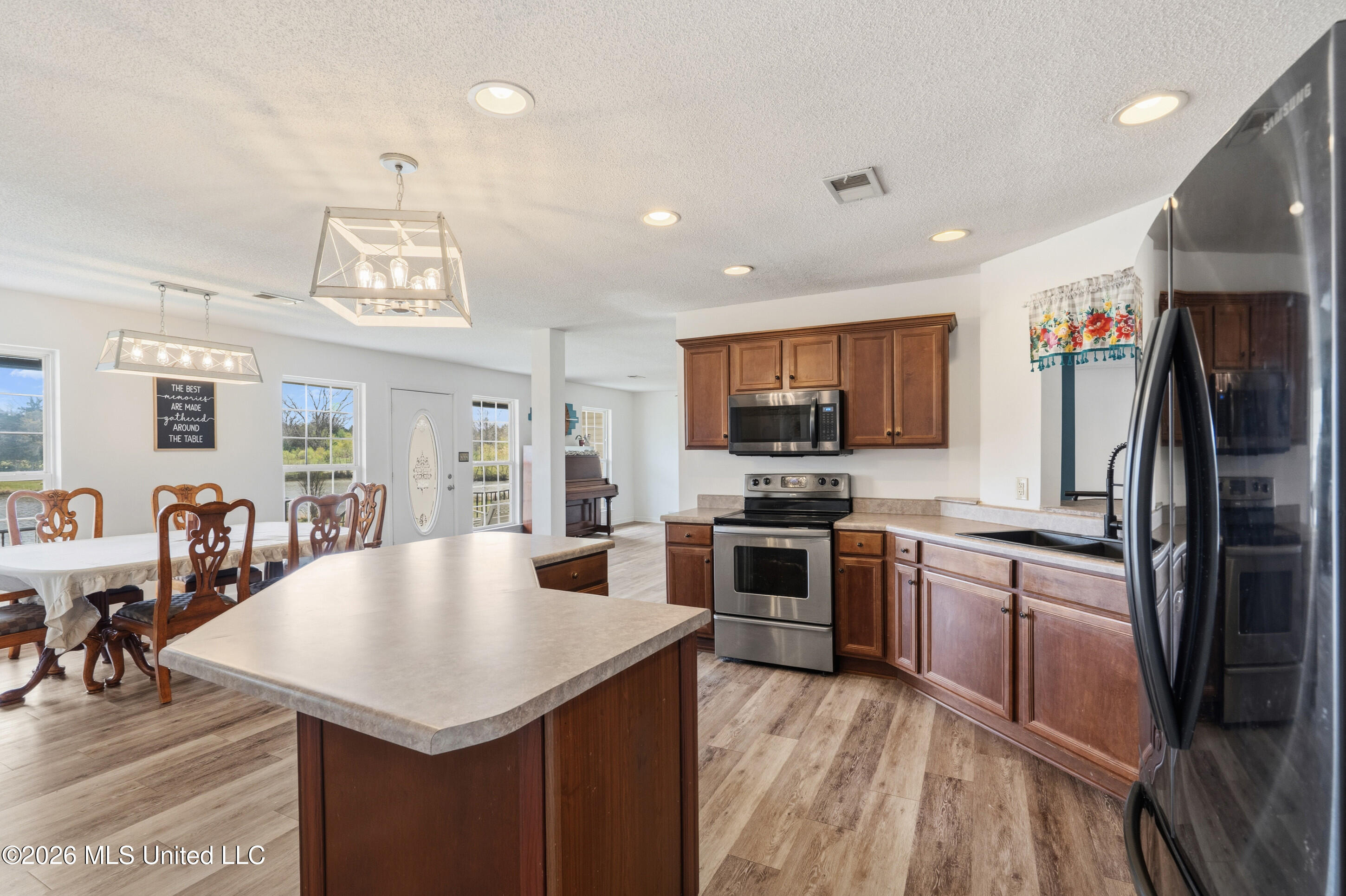 1423 North Red Banks Road Red Banks, MS 38661 - Photo 15 of 42 _dsc1101_print