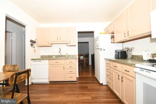 $2,550 | 7812 Briardale Terrace, Derwood, MD 20855