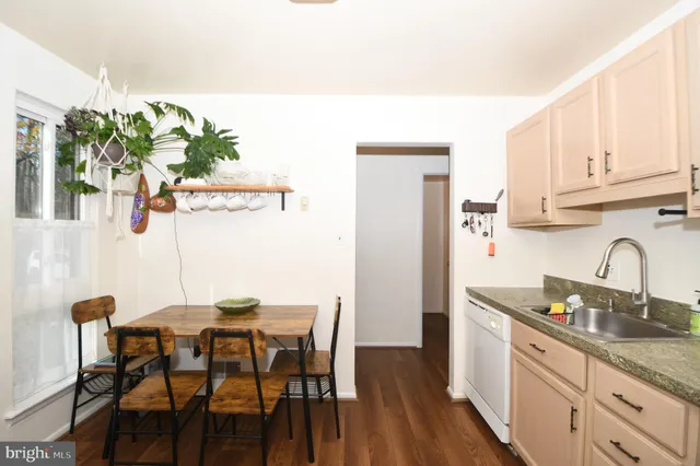 $2,550 | 7812 Briardale Terrace, Derwood, MD 20855