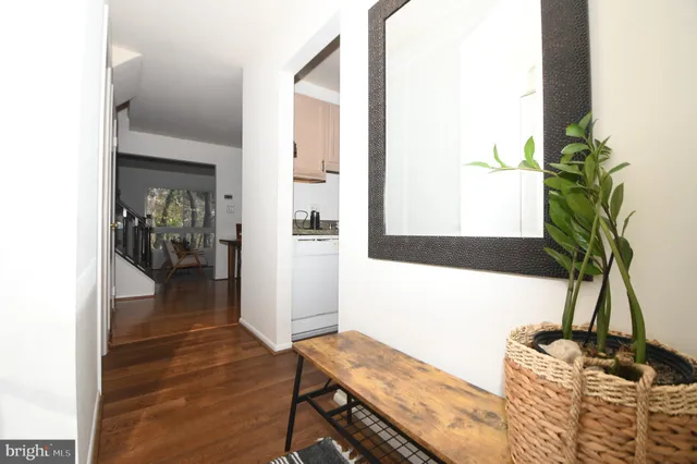 $2,550 | 7812 Briardale Terrace, Derwood, MD 20855