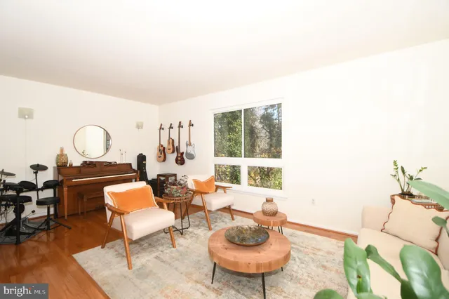 $2,550 | 7812 Briardale Terrace, Derwood, MD 20855