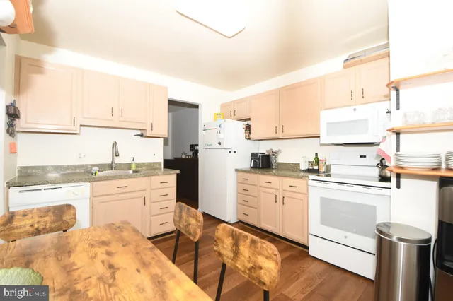 $2,550 | 7812 Briardale Terrace, Derwood, MD 20855