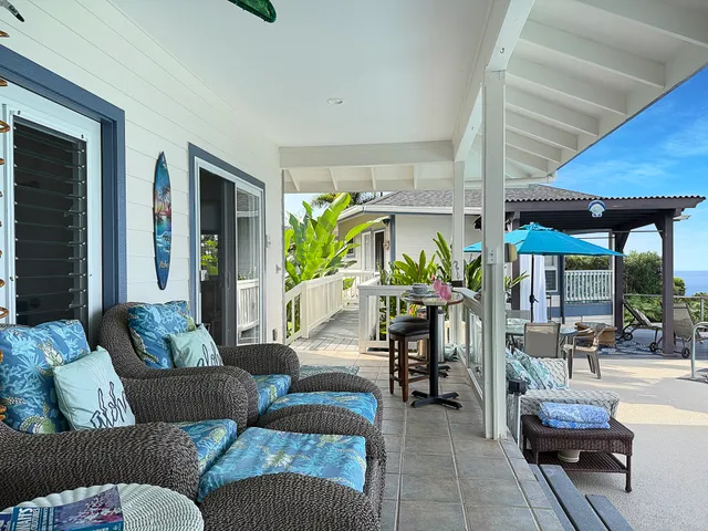 $1,790,000 | 83-5761 Kahauloa Way, Captain Cook, HI 96704