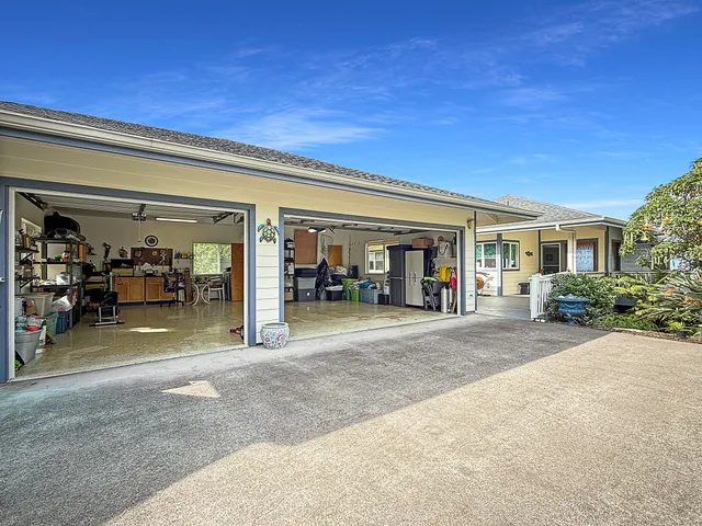 $1,790,000 | 83-5761 Kahauloa Way, Captain Cook, HI 96704
